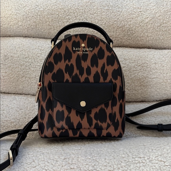 Kate Spade Schuyler Mini Backpack Bag Leopard Saffiano Leather - Picture 1 of 10